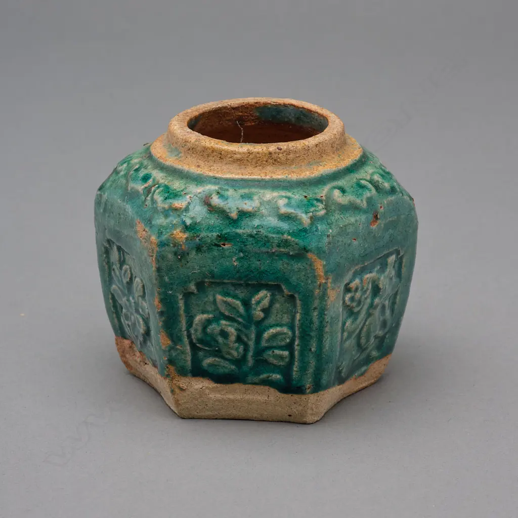 Chinese stoneware jar, c.1875 Image 1++